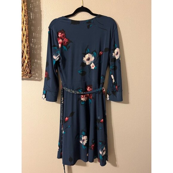 WHBM Dress M Medium Reversible 2 for 1 Blue Floral Stretch Career Church NEW - Picture 12 of 12